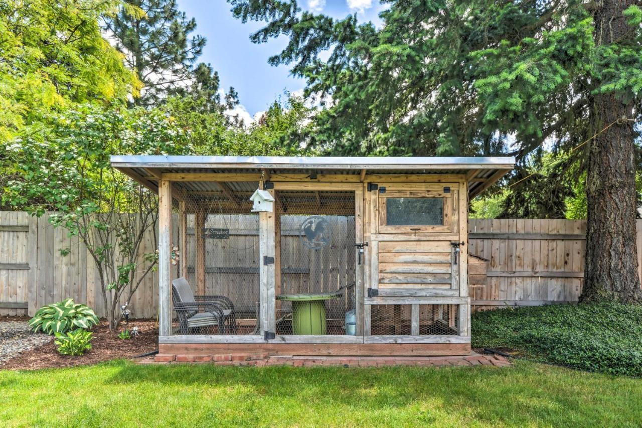 Central Medford Family Retreat With Large Yard! 外观 照片